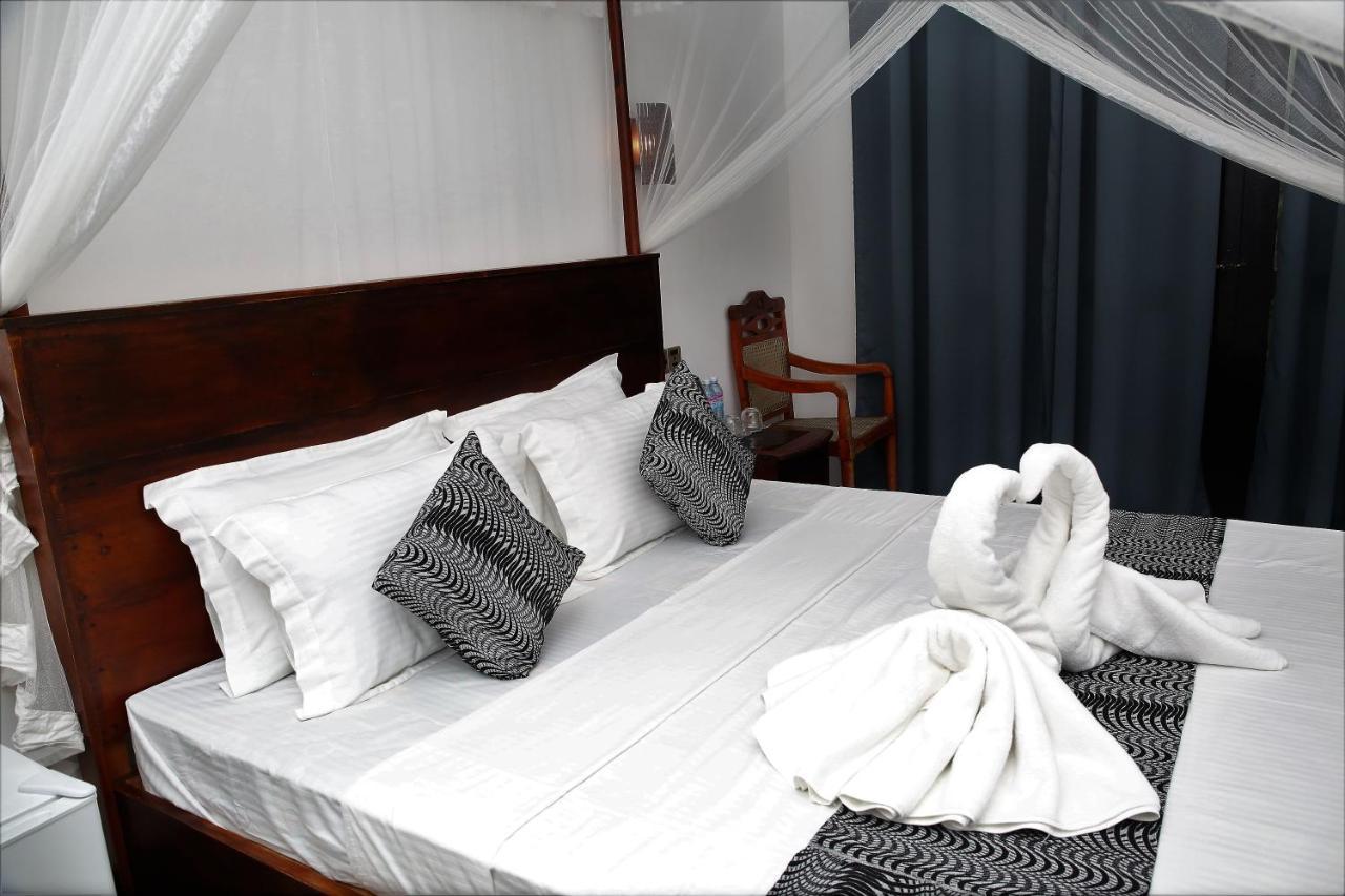 Bed and Breakfast Sky Mountain Cafe With Seaview Weligama Exterior foto